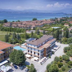 Hotel Mirabello cazare Sirmione