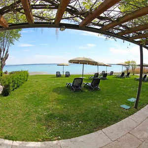 Hotel Smeraldo Apartments cazare Sirmione
