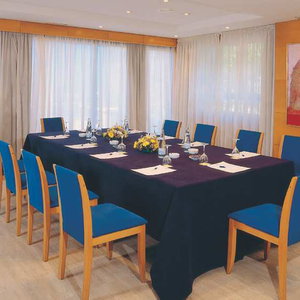 Hotel Nh Canciller Ayala Vitoria cazare Gasteiz / Vitoria