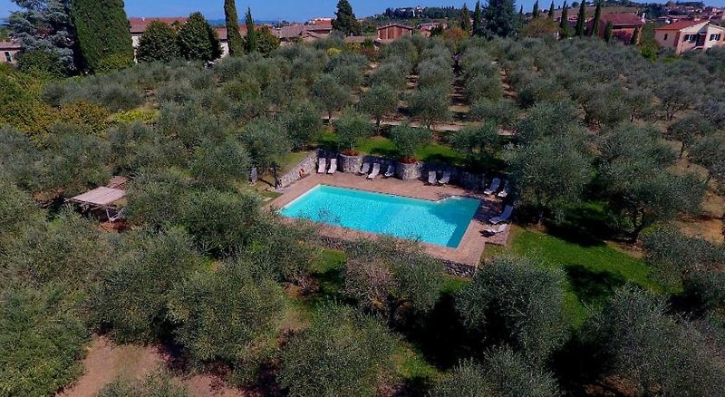L'aia Country Holidays