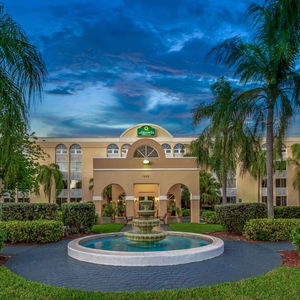 Hotel La Quinta Inn & Suites By Wyndham Miami Lakes cazare Miami Lakes