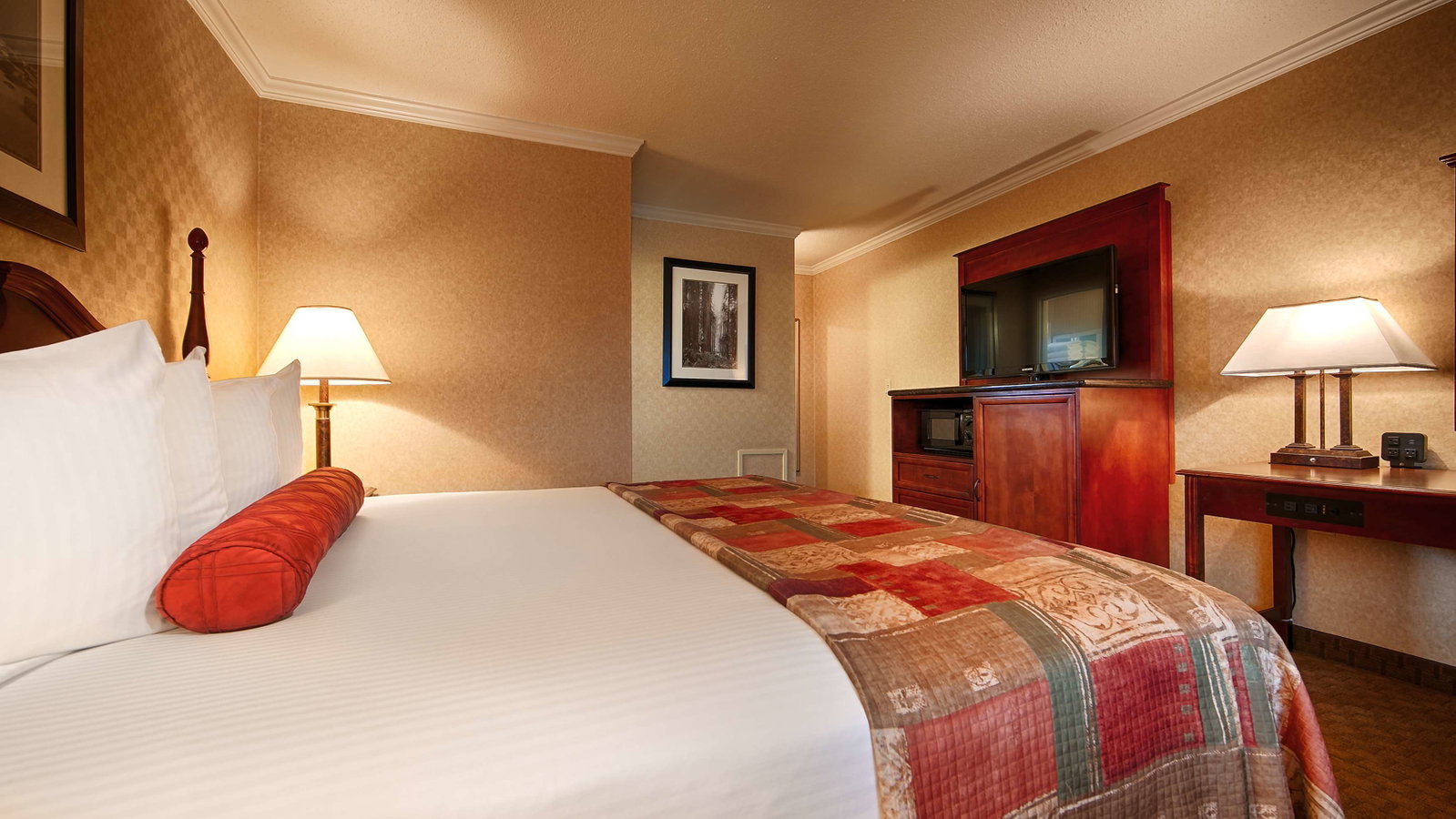 Best Western Plus Humboldt Bay Inn