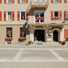 Hotel Bernina cazare Pontresina