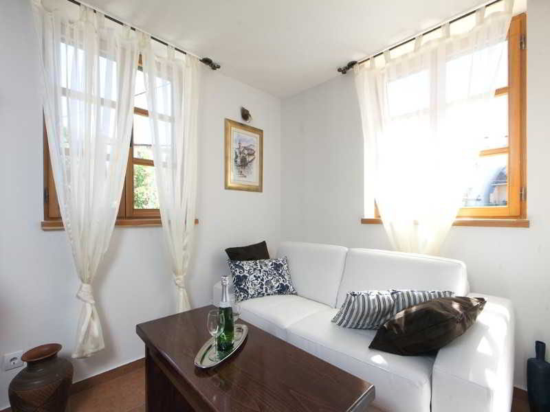Hotel Apartments Perla
