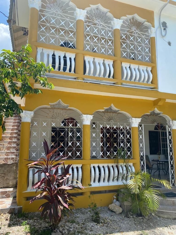 Hotel Runtings Hideaway Stay Nomprel Road Negril