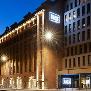 Hotel Basecamp Wrocław cazare Wroclaw