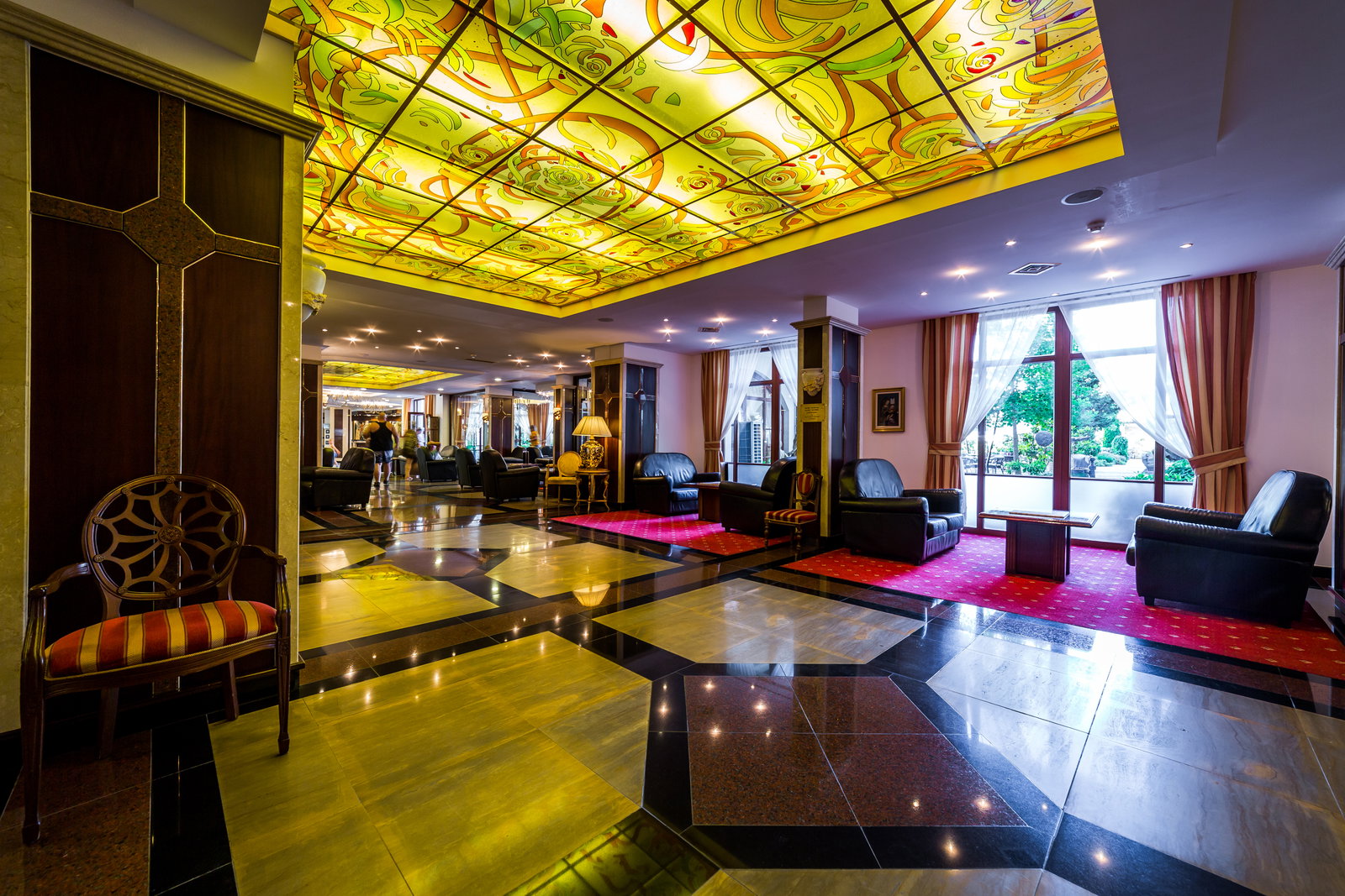 Royal Helena Sands