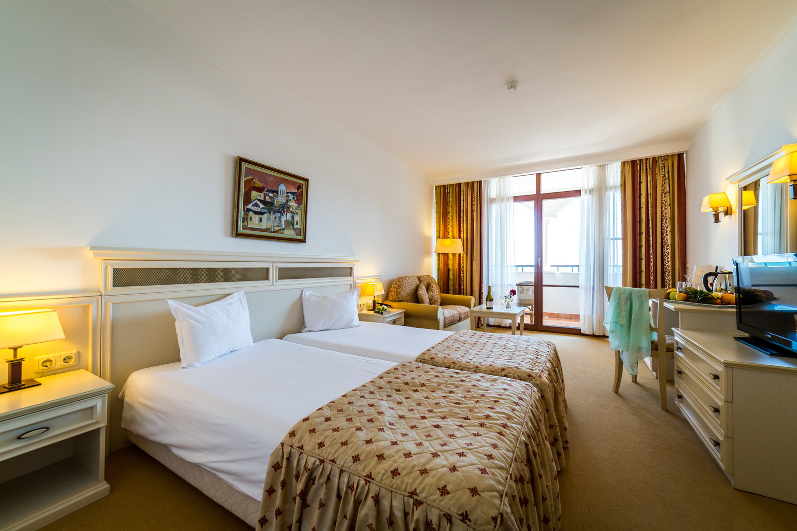 Royal Helena Sands