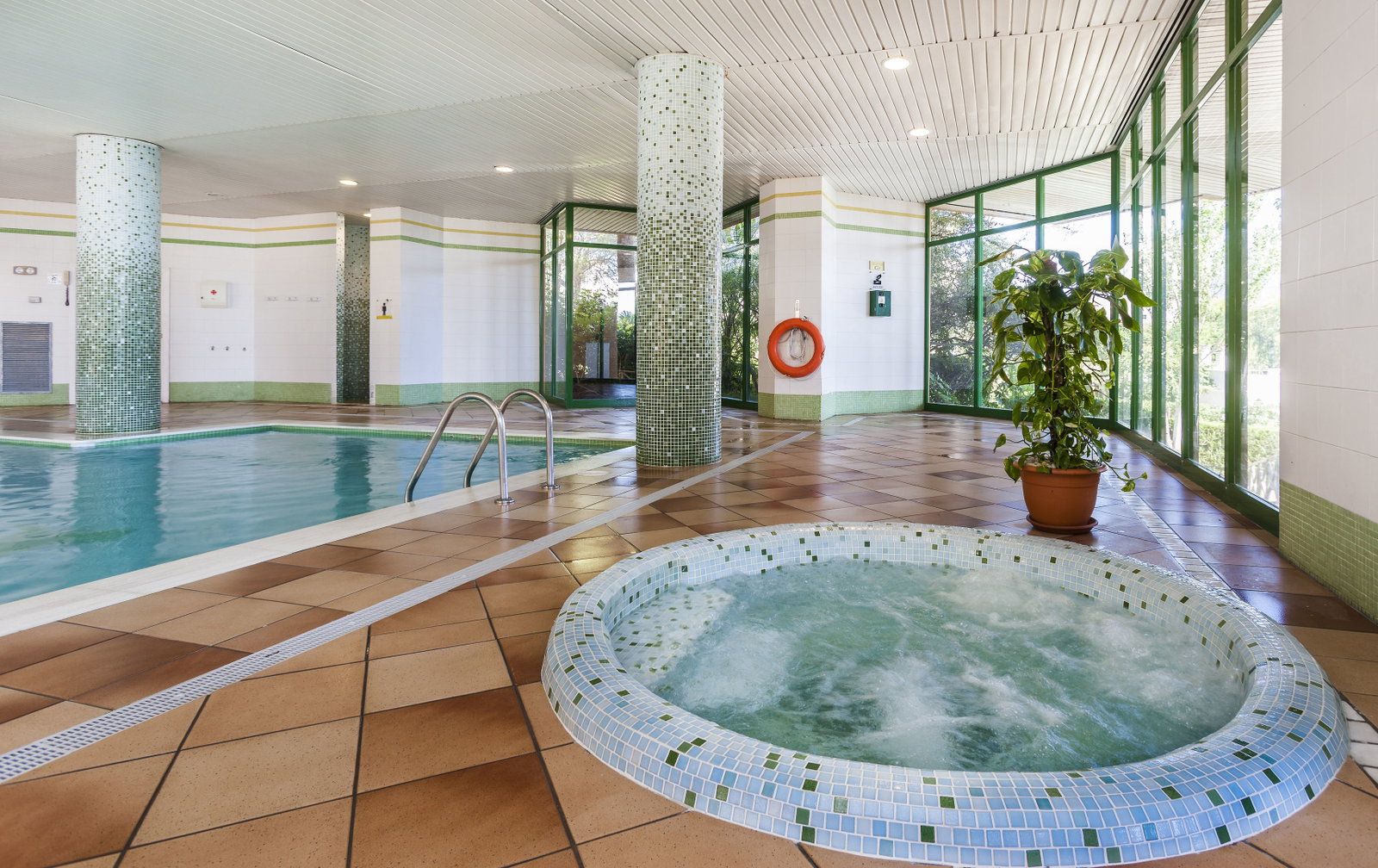 Globales Nova Apartments