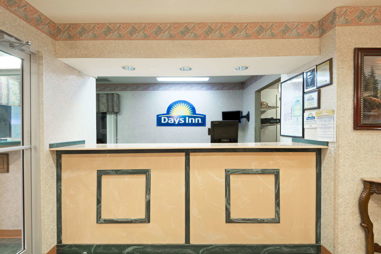 Days Inn By Wyndham Greenville