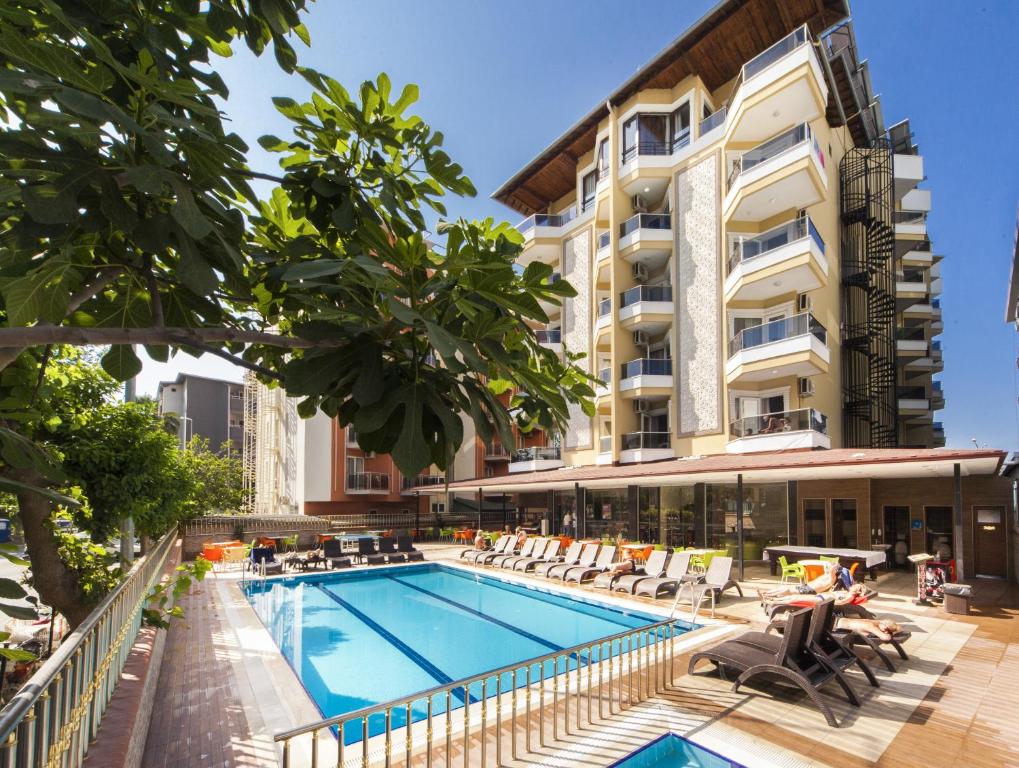 Hotel Kleopatra Ada Beach Hotel