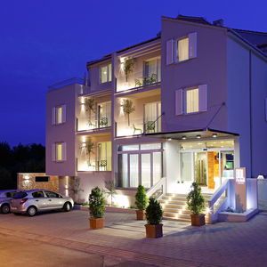 Hotel Hotel Bol cazare Bol