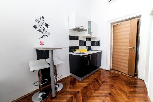 Hotel Palmers Apartments And Rooms