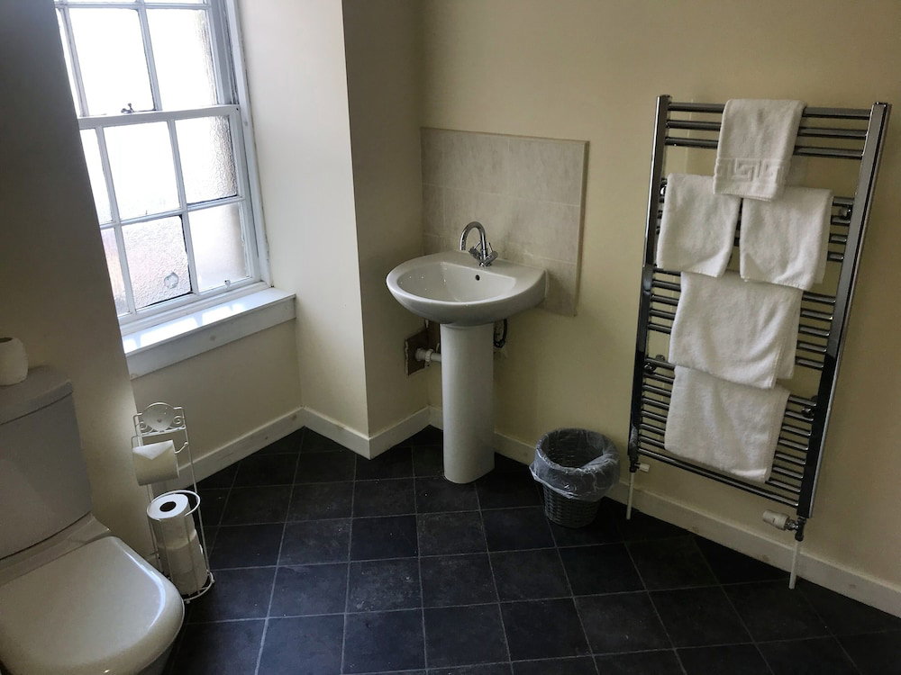 Smithyends Apartment