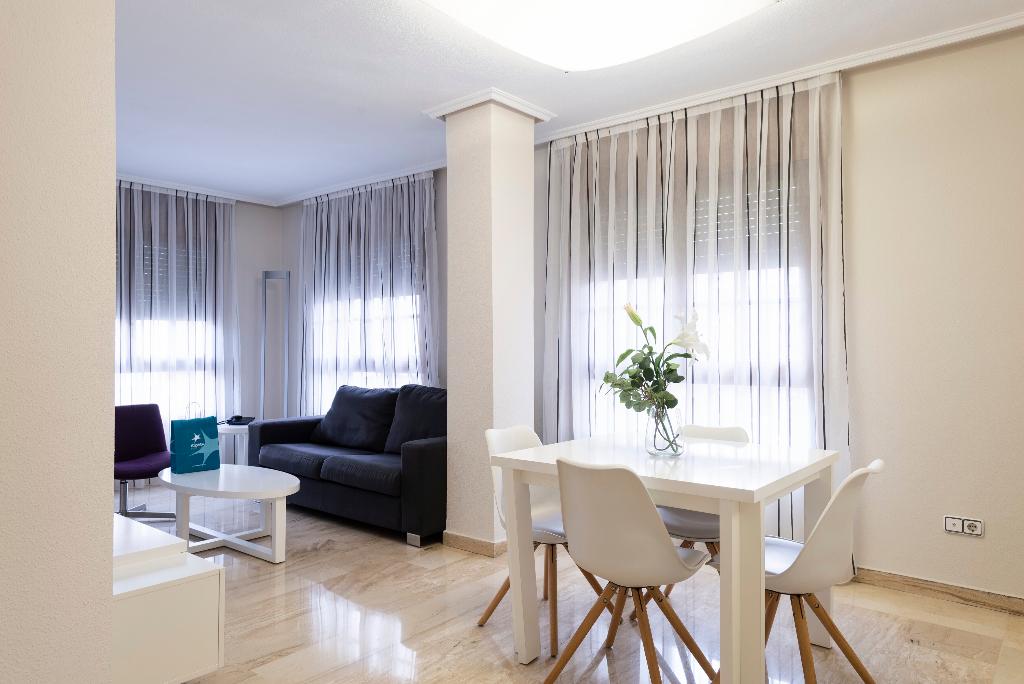 Hotel Apartahotel Los Girasoles