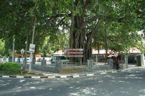 Hotel Trinco Rest House