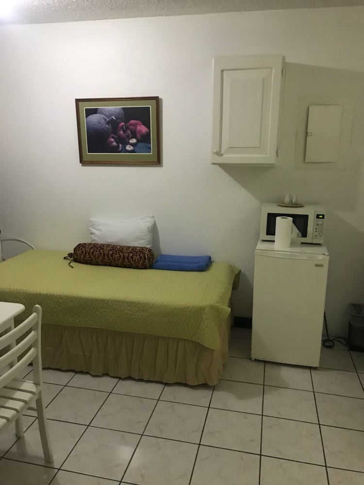 Hotel Ocho Rios Beach Apt At Sandcastles