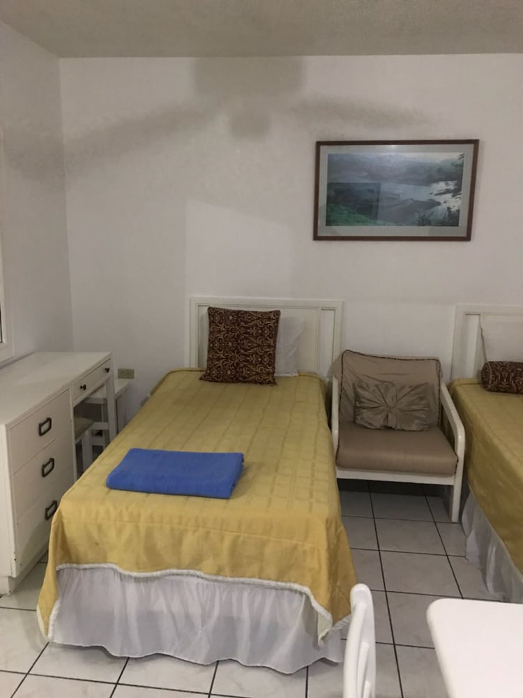 Ocho Rios Beach Apt At Sandcastles