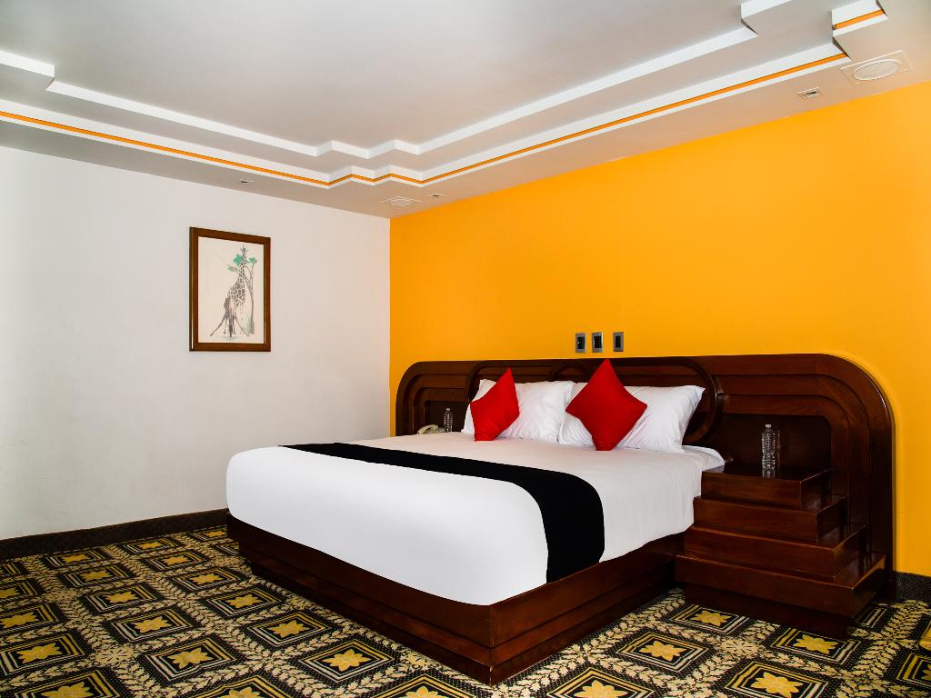 Hotel Capital O Siglo Xxi