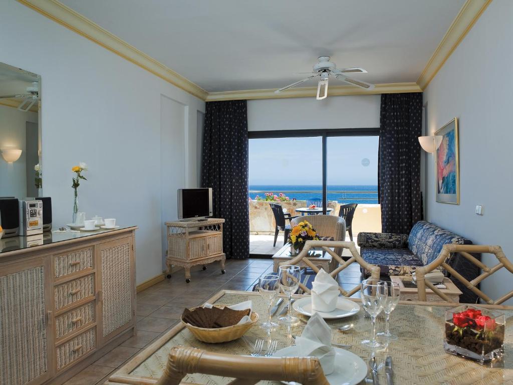 Bluebay Beach Club