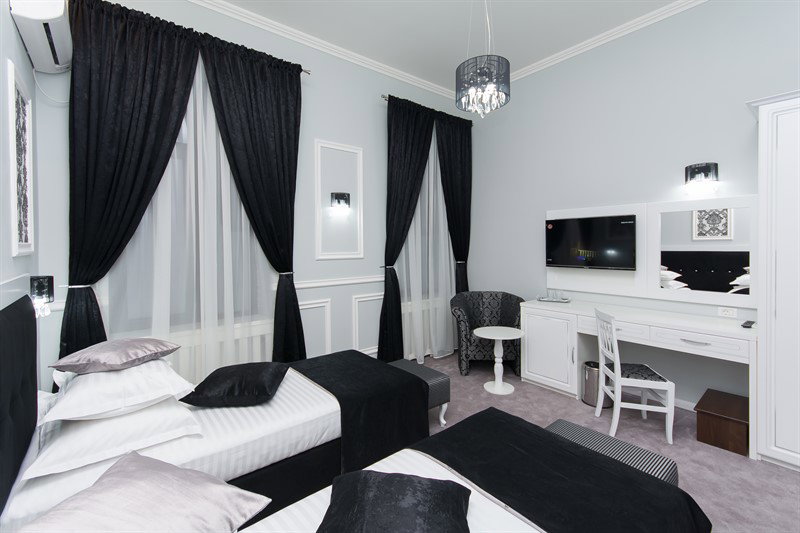 La Strada Boutique Villa