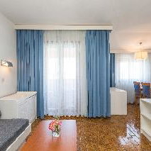Hotel Maistra Select Riva Apartments cazare Vrsar