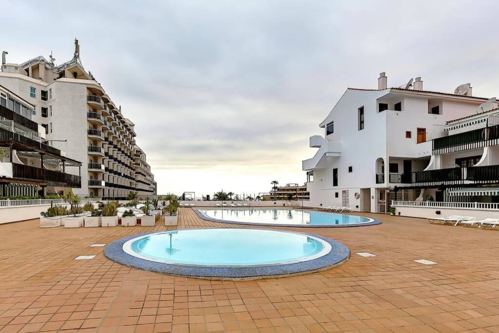 Modern Apartment In Parque Royal I