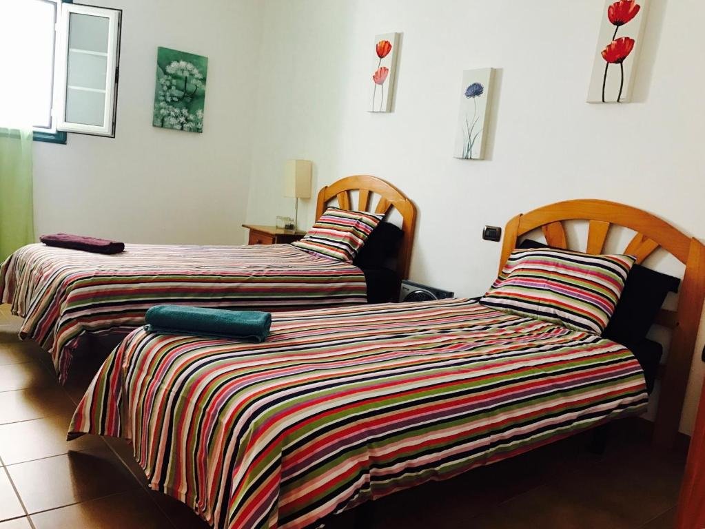 dal travel Wifi Tenerife Sur Guest House