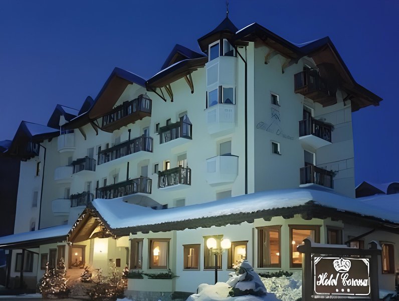 Hotel Corona Dolomites Hotel