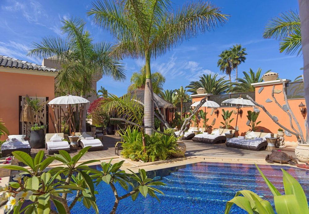 dal travel Royal Garden Villas