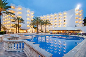 Hotel Globales Maioris cazare Cala Blava