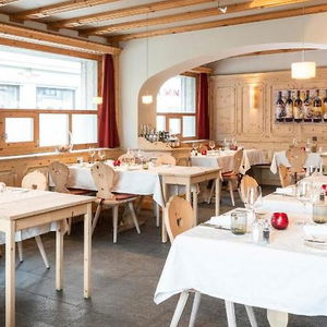 Hotel Donatz cazare Samedan