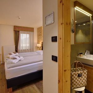 Hotel Palace Ravelli cazare Mezzana