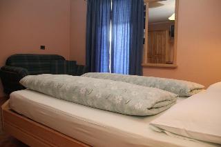 Hotel Caravasc