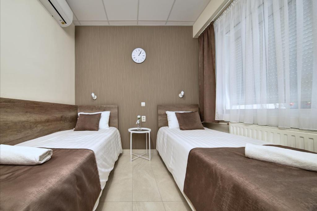 Hotel Familia Panzio & Apartmanhaz Gyor
