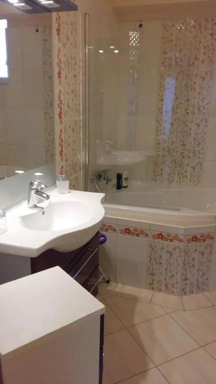 Hotel Isabell Apartments Gyor