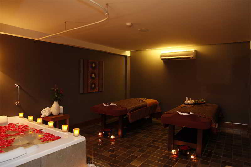 Sawaddi Patong Resort & Spa By Tolani