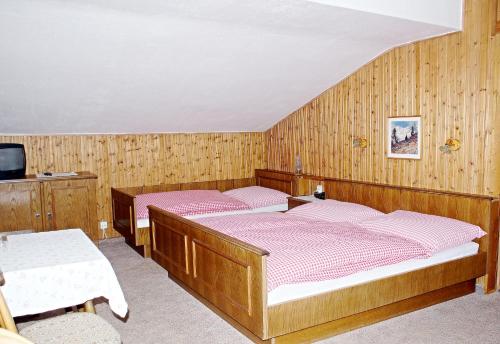 Hotel Pension Alpentraum