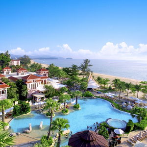 Sejur Centara Grand Beach Resort Phuket vacanta Phuket (regiunea)