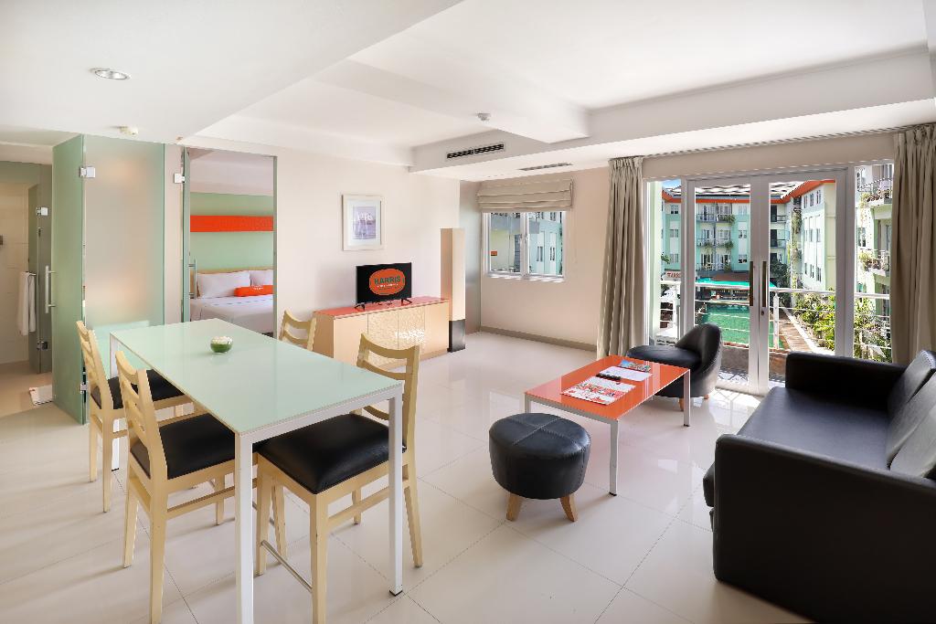 Harris Hotel & Residence Riverview Kuta - Bali