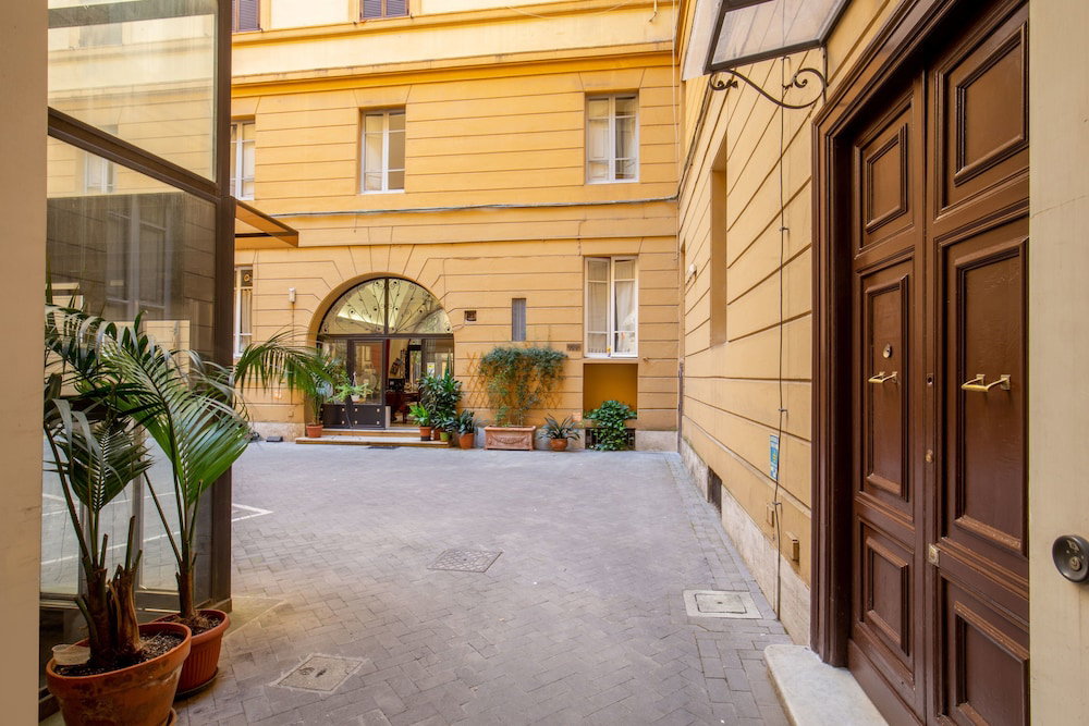 Hotel Courtyard Rome Suite