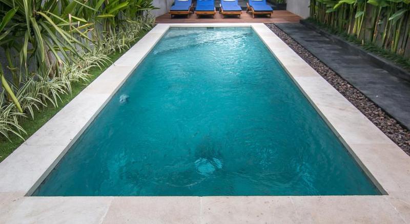 Delu Villas & Suites
