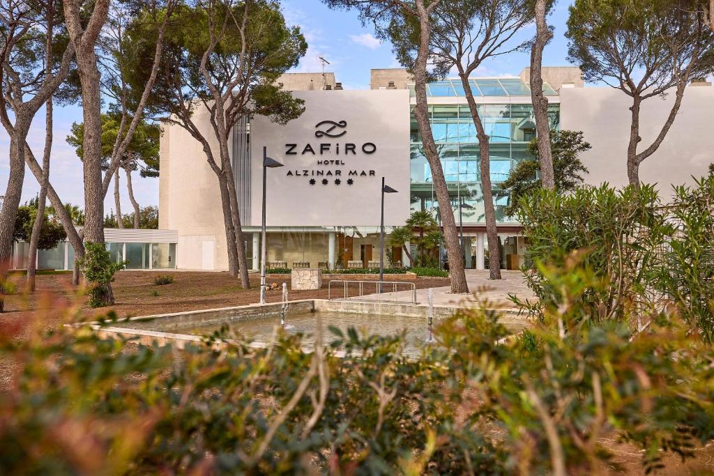 Zafiro Alzinar Mar Suites (Ex-Alegria Alzina Mar)