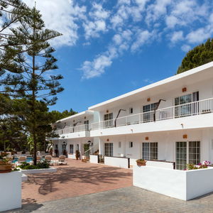 Hotel Hostal Es Pi cazare Formentera