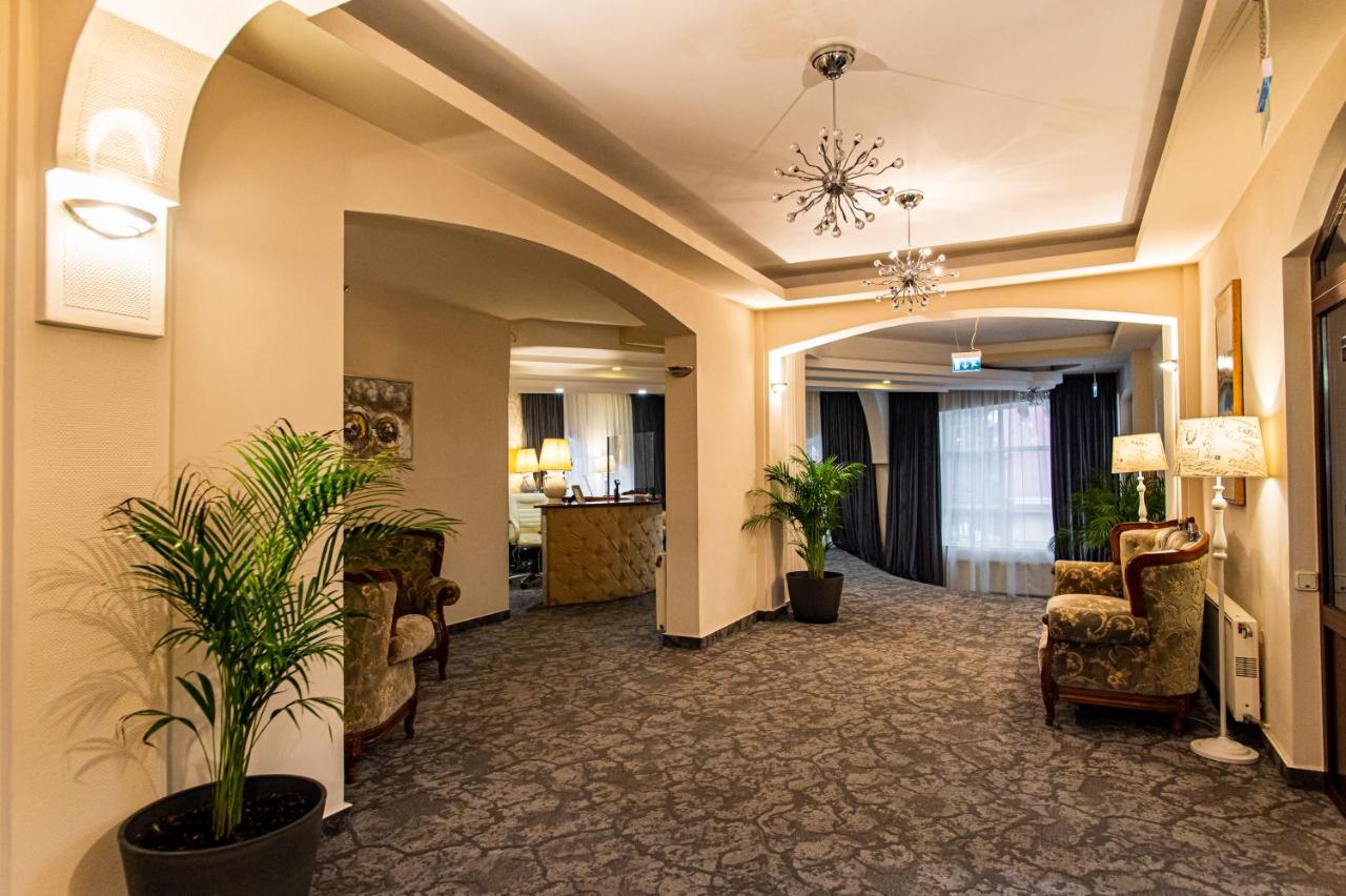 Hotel Brilliant Meses
