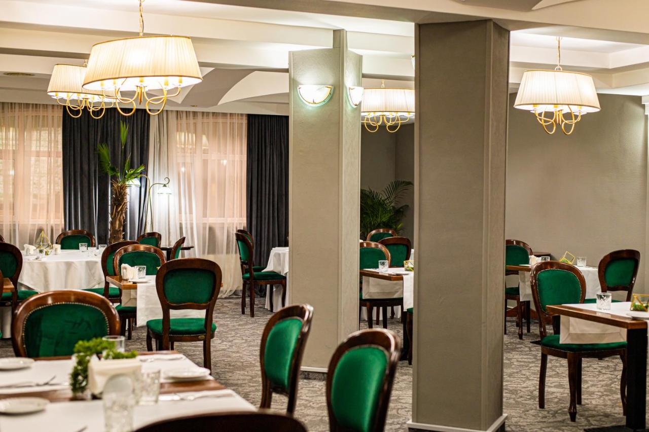 Hotel Brilliant Meses