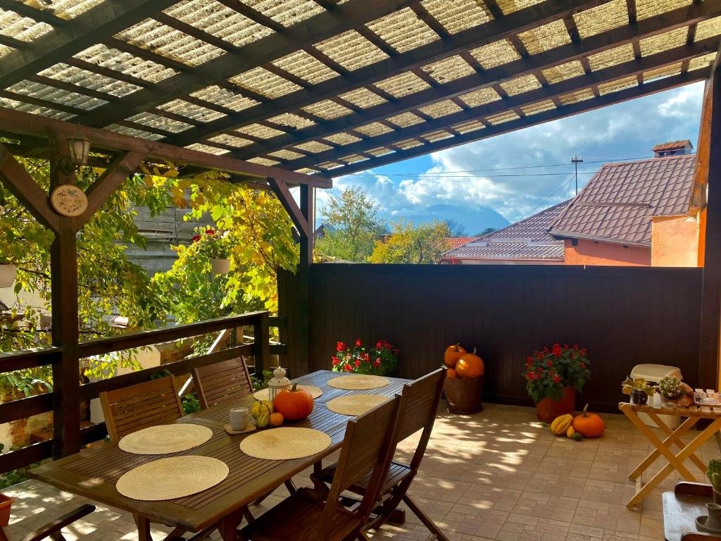 Hotel Victoria Gasthaus Rasnov Charming Vacation House In Rasnov