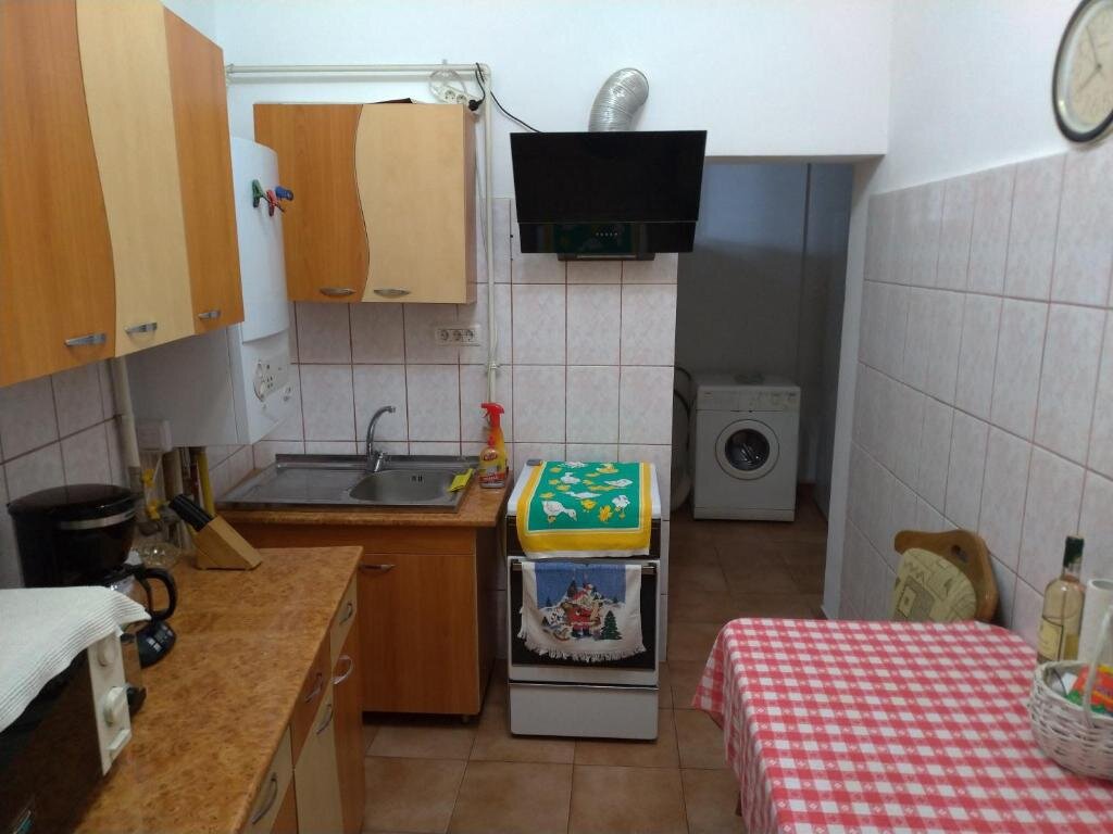 Apartament Ferdinand, Ultracentral Constanta, 2 Camere, Max 4 Persoane