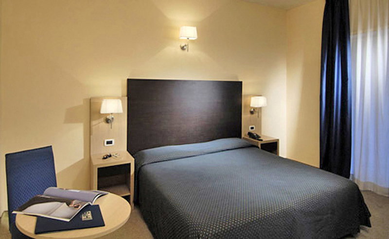 Club House Hotel