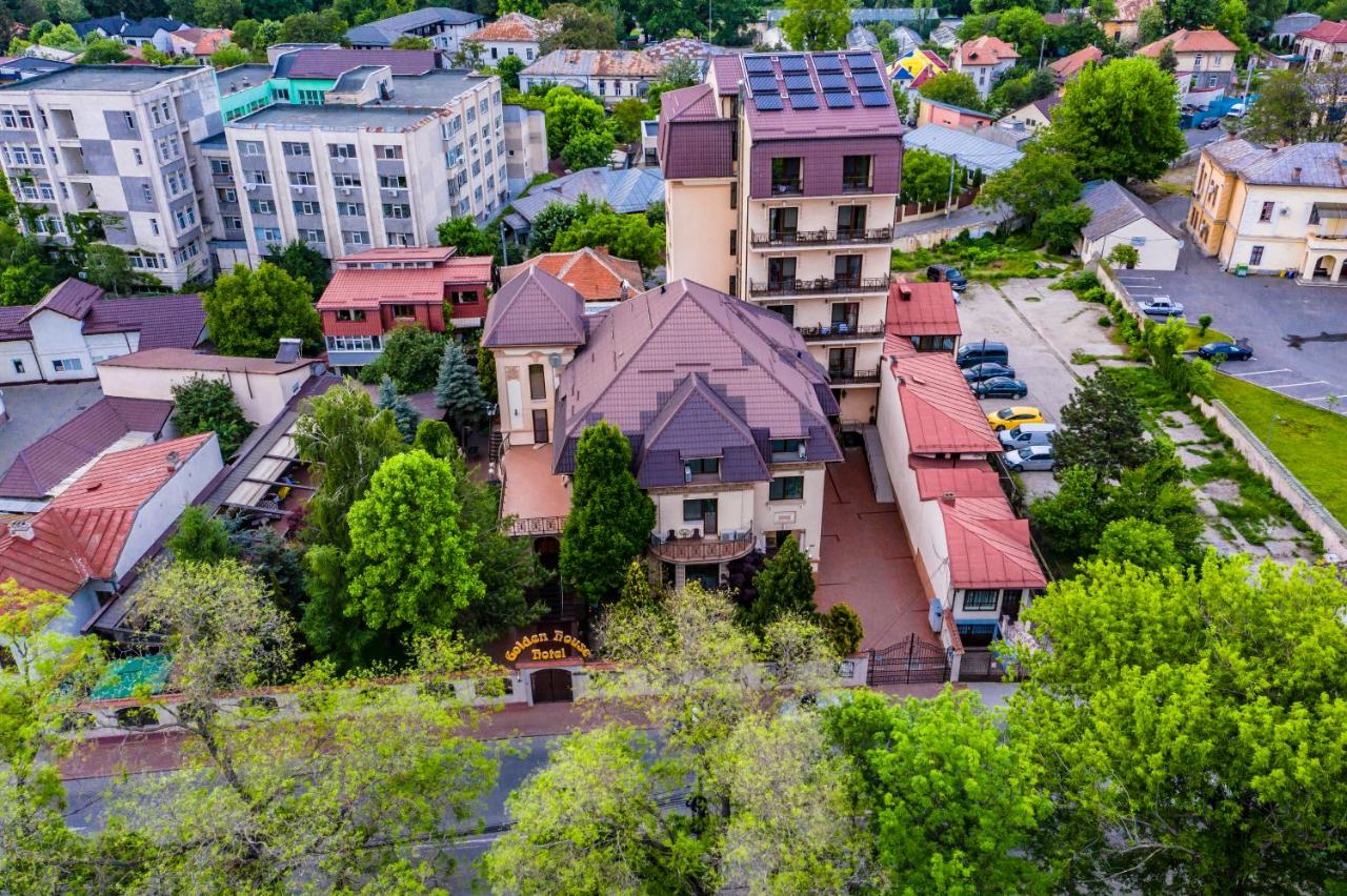 Hotel Golden House